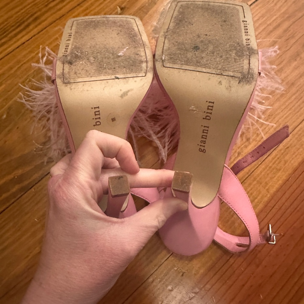 Gianni Bini Pink Feathered Heels - Picture 4 of 5